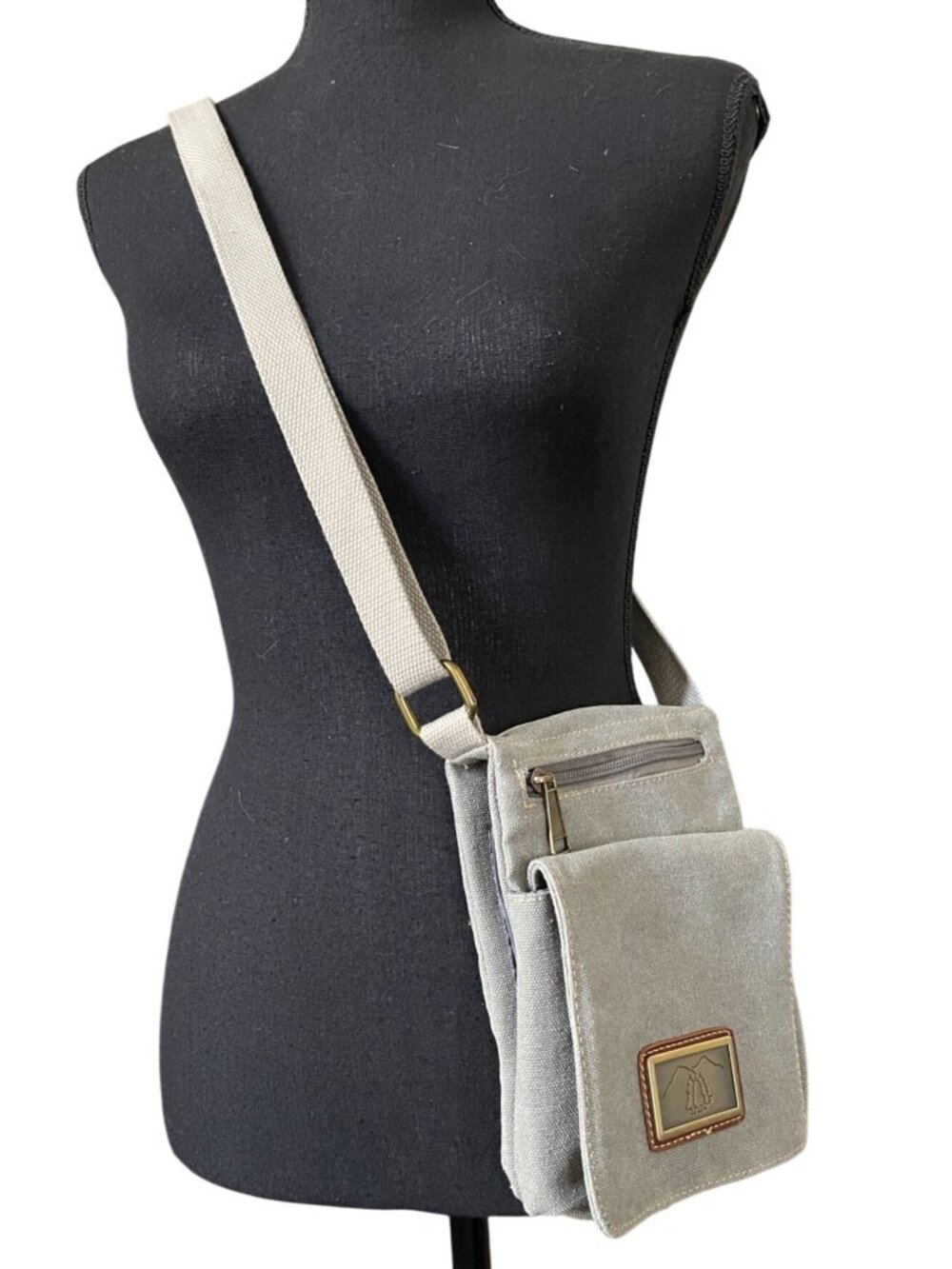 Triple Tree Gray Shoulder Bag – Canvas, Lightweight, Multi‑Pocket Crossbody